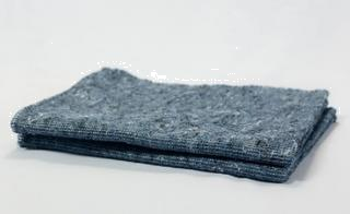 TRAPO DE PISO ESENCIAL GRIS EXTRA SUAVE 48X62 CM.  (120)